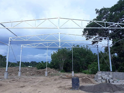 
     Entrepôt de tubes carrés à structure métallique aux Philippines
    